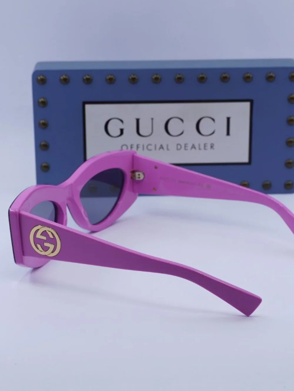 Gucci GG1843S 005 Cat Eye Sunglasses - Black/Fuchsia / Grey